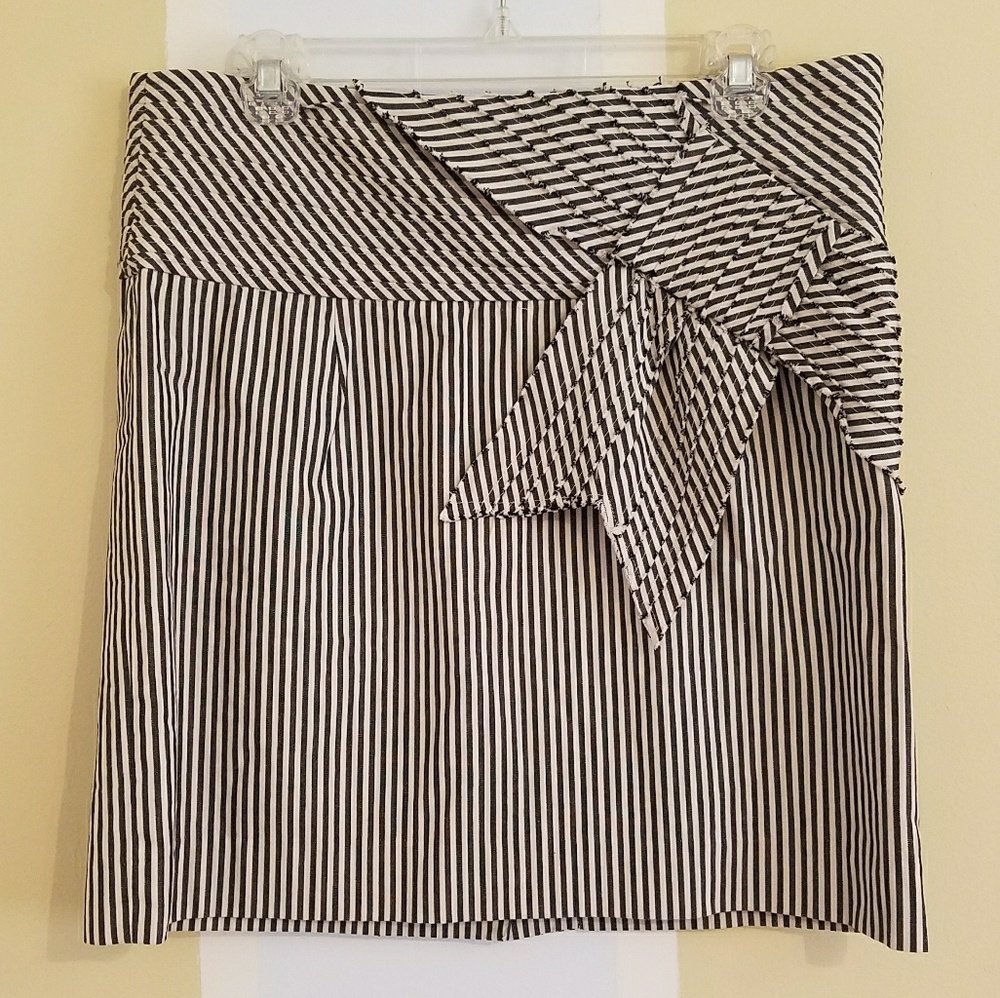Anthropologie Taikonhu Bow Skirt
